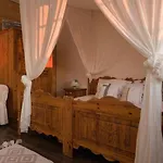 Apartmán Comfortable With Terrace, Close To