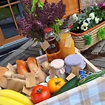 Comfortable With Terrace, Close To Apartmán Ustronie Morskie