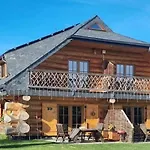 Apartmán Comfortable With Terrace, Close To *