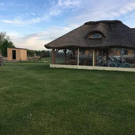 Comfortable With Terrace, Close To Lejlighed Ustronie Morskie